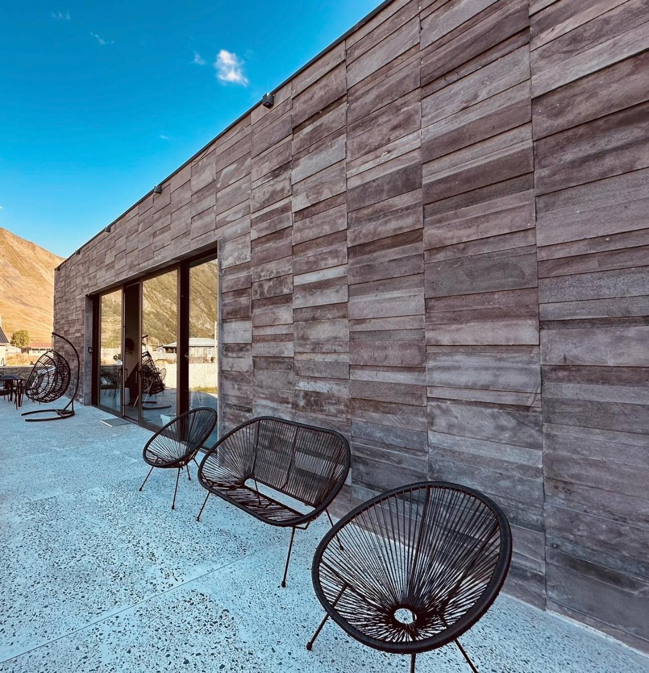 Alpine Escape Kazbegi Stepantsminda Exterior foto